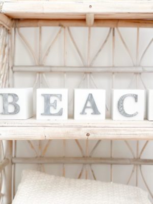 קוביות כיתוב BEACH